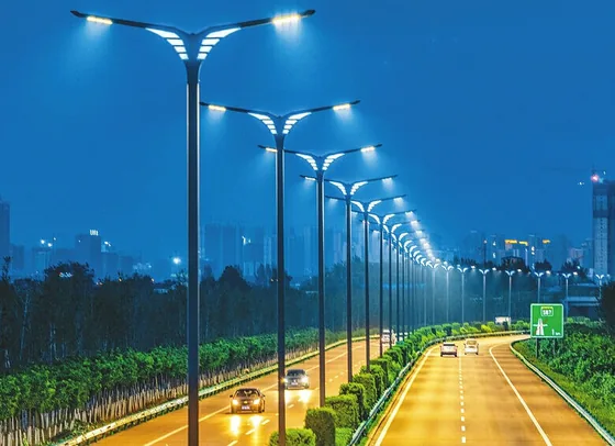 城市道路的 LED 路灯照明